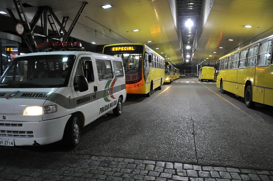 Atentado provoca redução de horários de ônibus na madrugada em Joinville (SC)