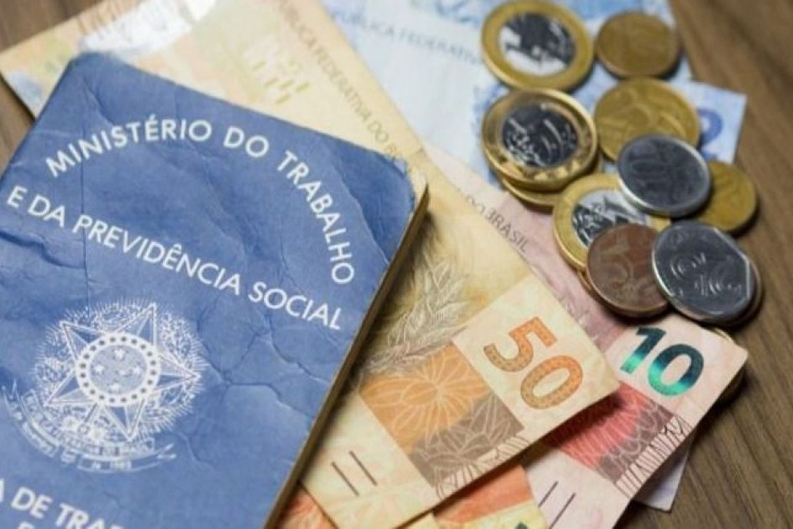 Governo propõe salário minimo de R$ 1.067 para 2021